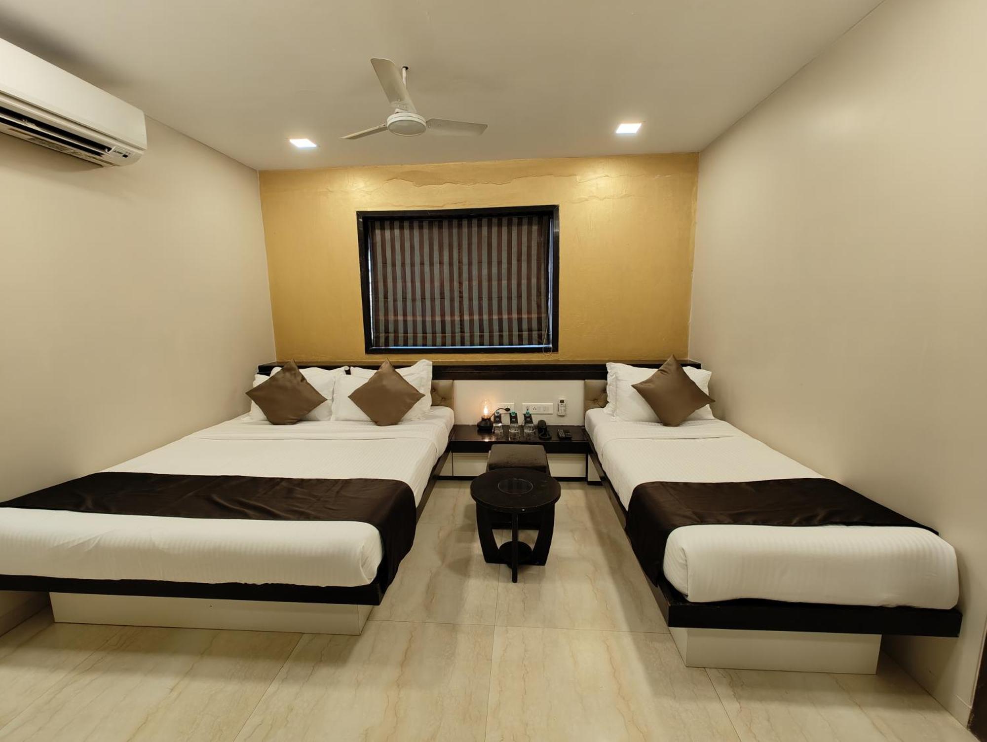 The Majlis Hotel - Colaba Mumbai Exterior photo